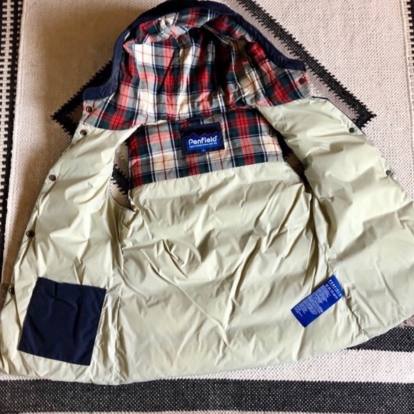 PERFECT COND Penfield Navy + Plaid Puffer Vest XS - Picture 5 of 6